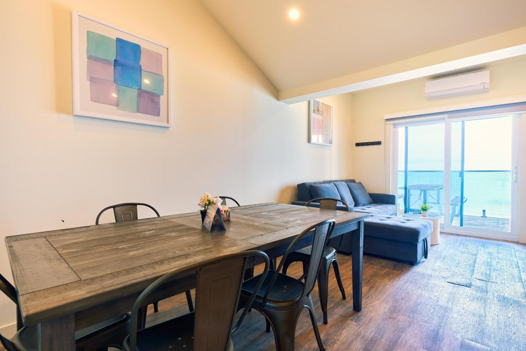 The Long Beach Resort - Beachfront Cottages & Townhouse Suites Wainfleet Exteriör bild
