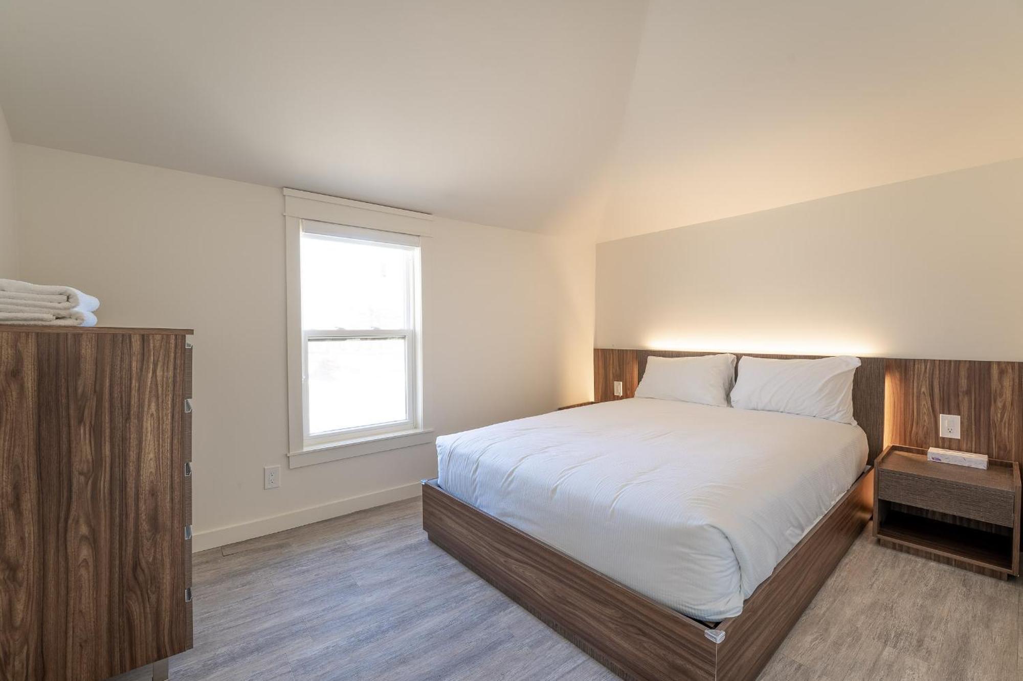 The Long Beach Resort - Beachfront Cottages & Townhouse Suites Wainfleet Exteriör bild