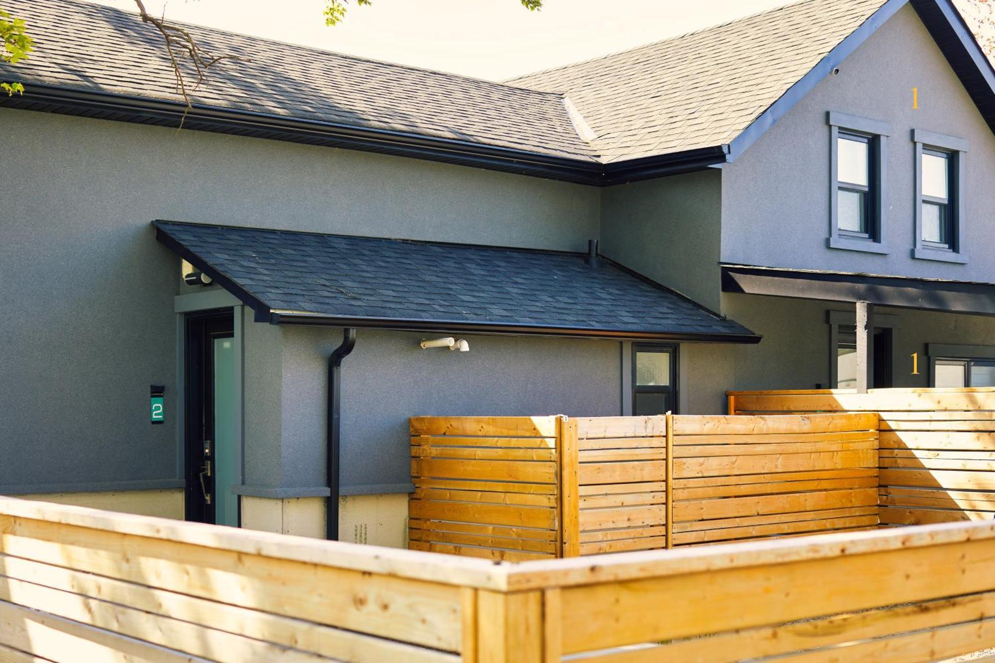 The Long Beach Resort - Beachfront Cottages & Townhouse Suites Wainfleet Exteriör bild