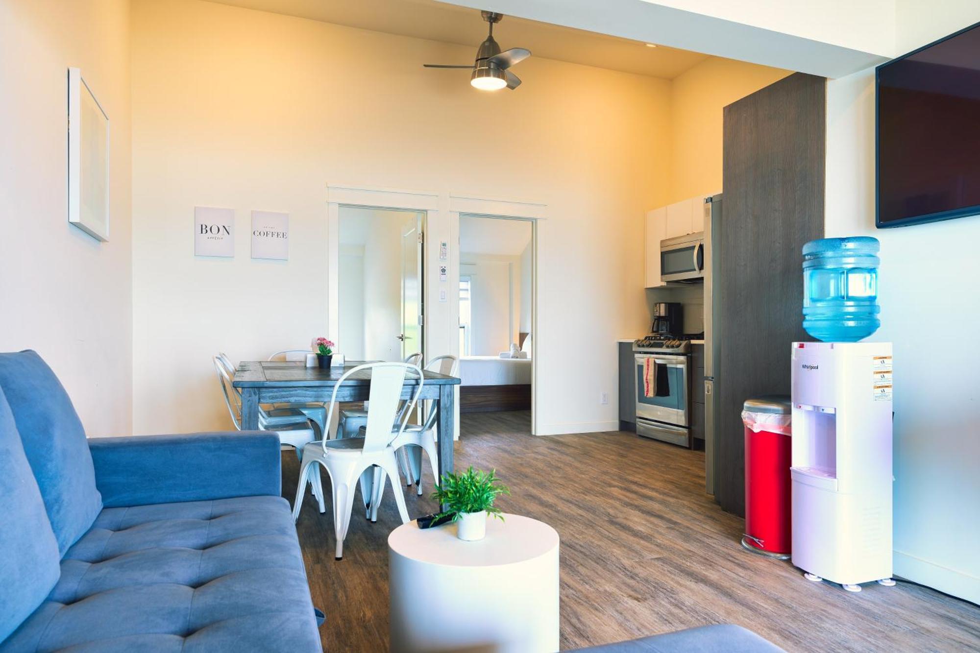 The Long Beach Resort - Beachfront Cottages & Townhouse Suites Wainfleet Exteriör bild