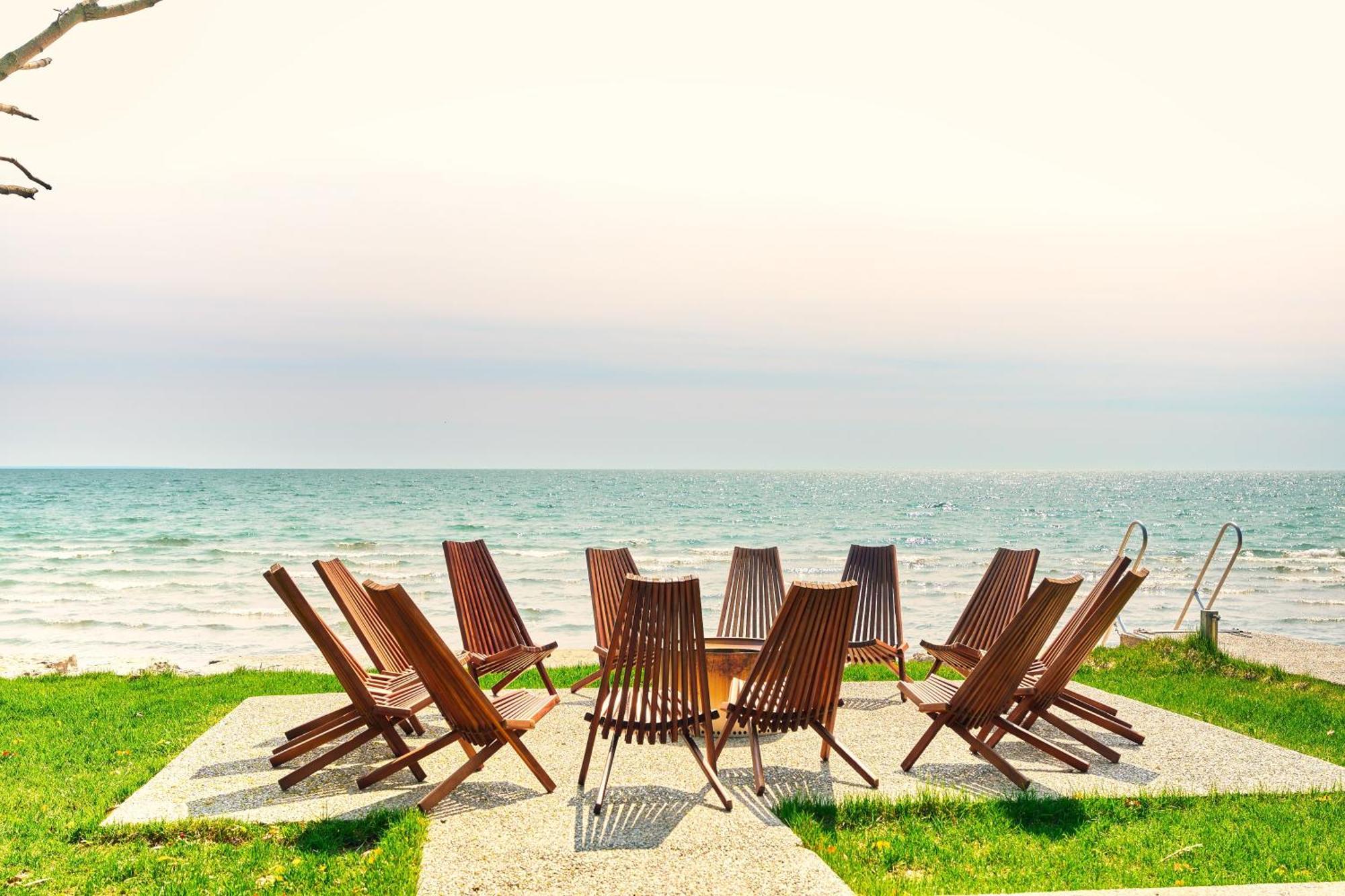 The Long Beach Resort - Beachfront Cottages & Townhouse Suites Wainfleet Exteriör bild