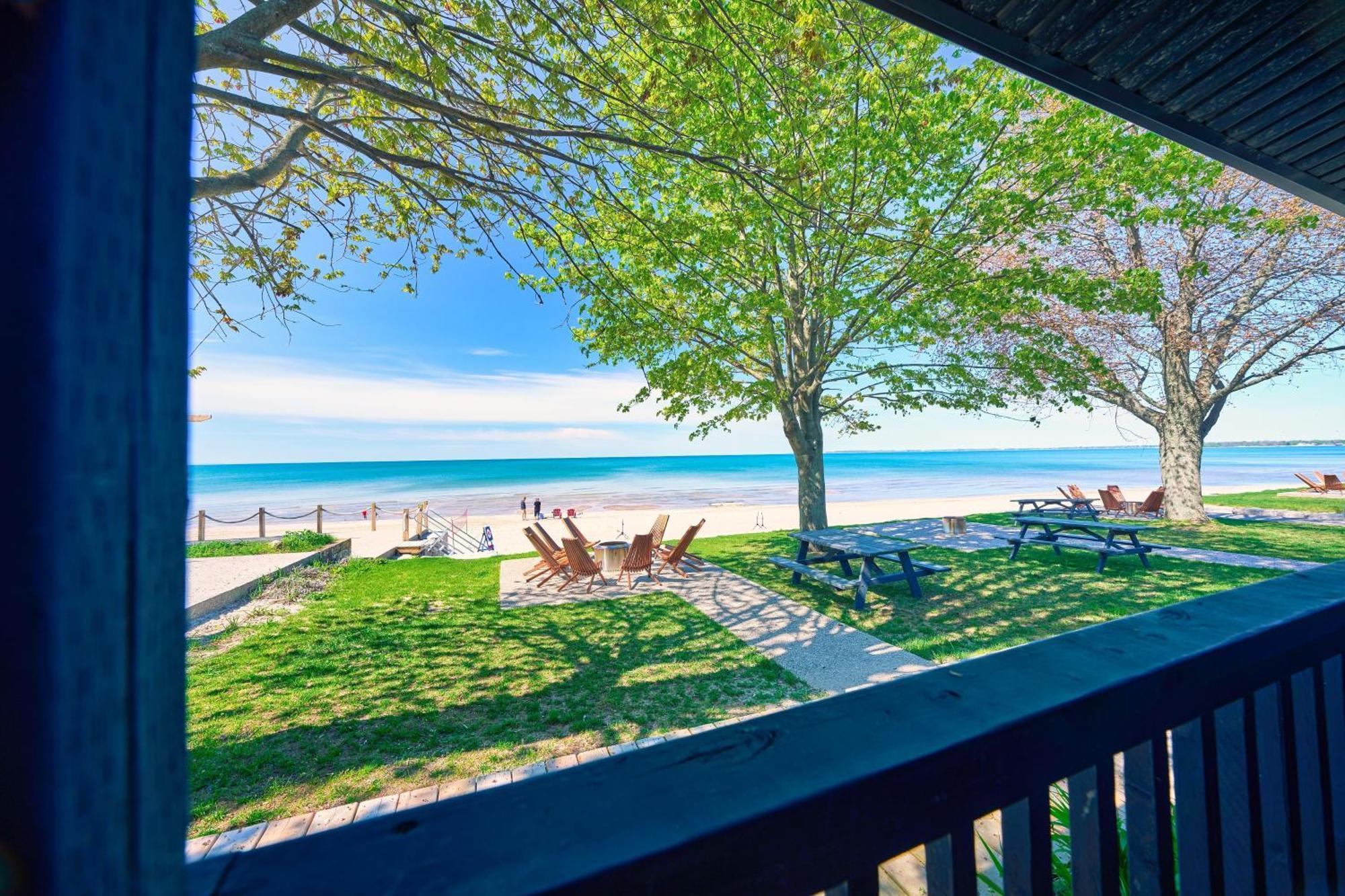 The Long Beach Resort - Beachfront Cottages & Townhouse Suites Wainfleet Exteriör bild
