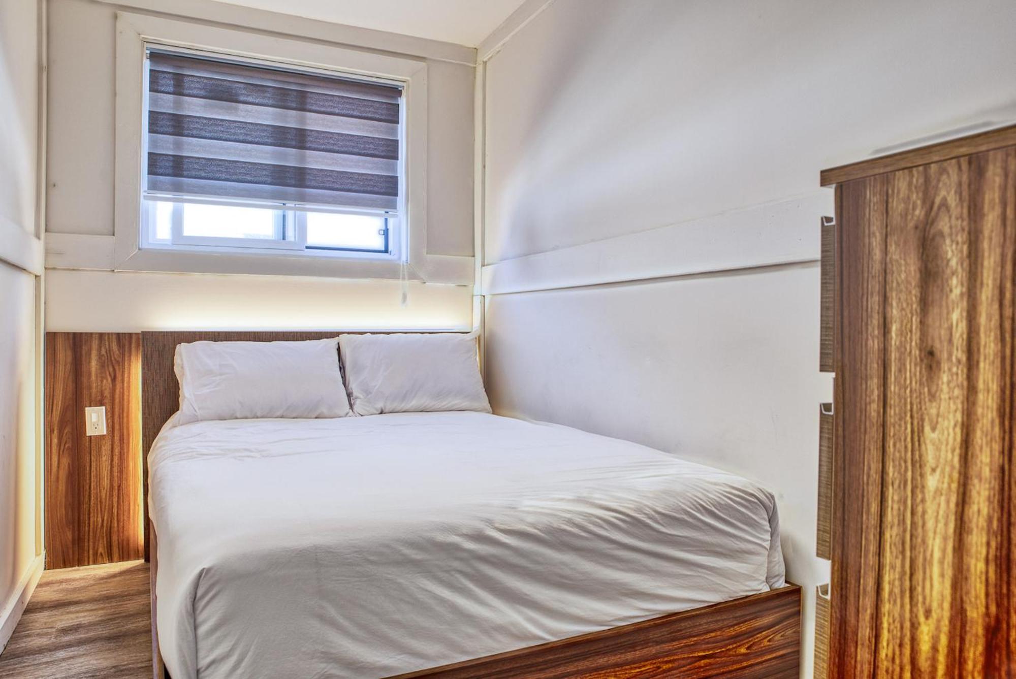The Long Beach Resort - Beachfront Cottages & Townhouse Suites Wainfleet Exteriör bild